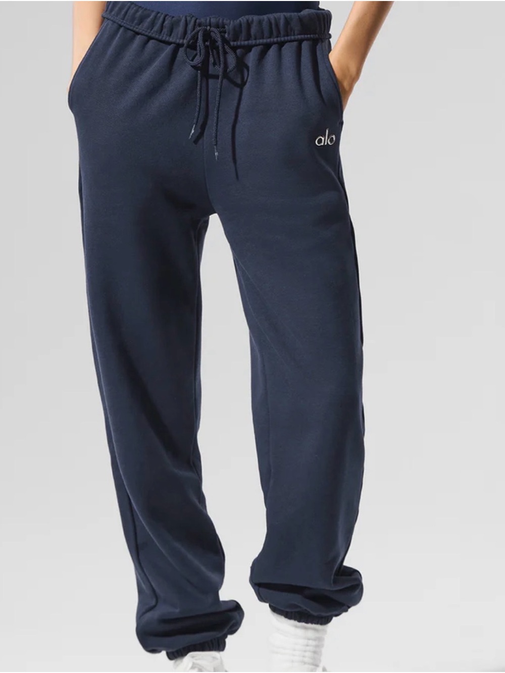 ALO Yoga Accolade Sweatpant - Navy
